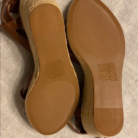 New 8.5 size cute espadrilles - Picture 3 of 5